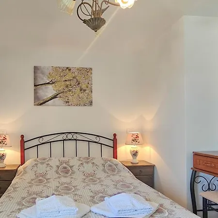 דירה Olimpia 4 *